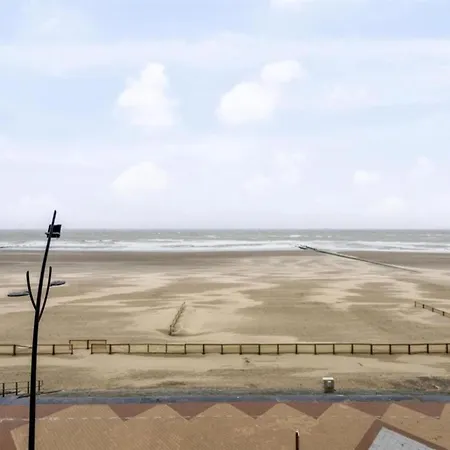 Apartment Sea-view With Garage Blankenberge