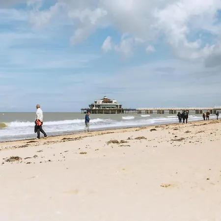 Sea-view With Garage Apartment Blankenberge